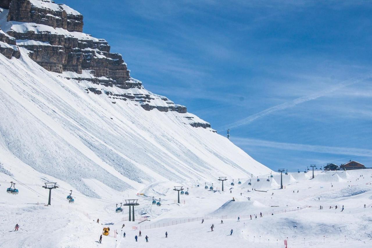 Spinale Casa In Centro, Arrivi Con Gli Sci! Sanificazione A Vapore * Madonna di Campiglio